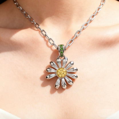 Jacob&Co G-Dragon Daisy Necklace